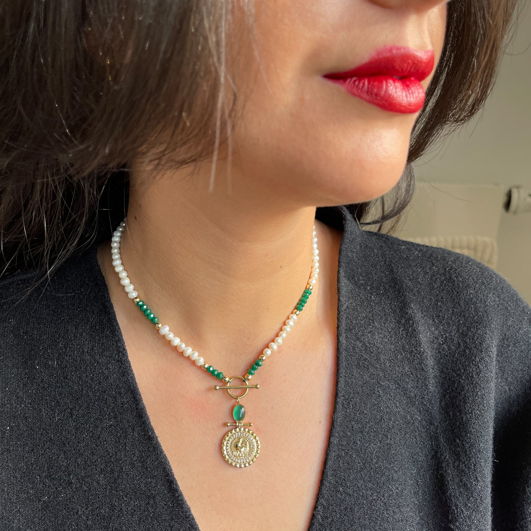 Collier perle d'eau douce coq touche verte